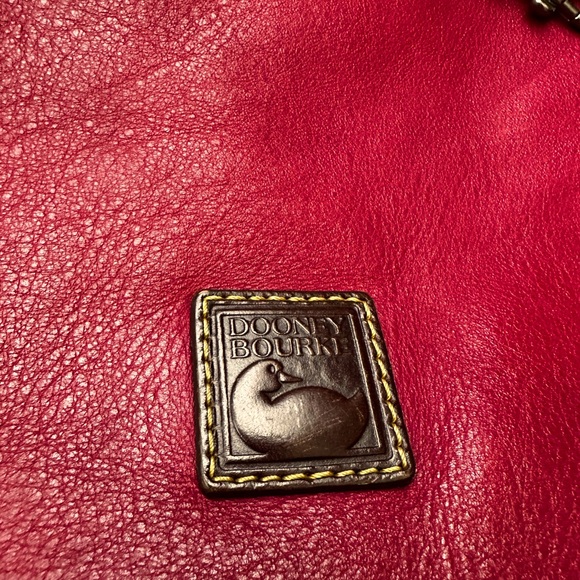 Vintage Dooney And Bourke Over The Shoulder Wine Handbag - Picture 2 of 6